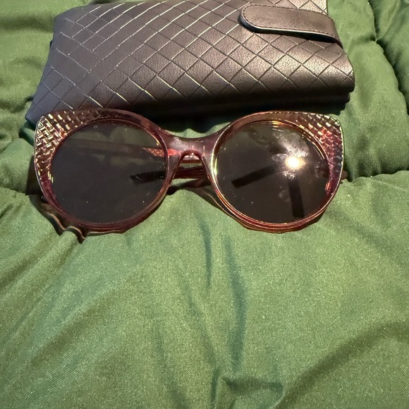 Bottega Veneta women’s sunglasses - Picture 12 of 14